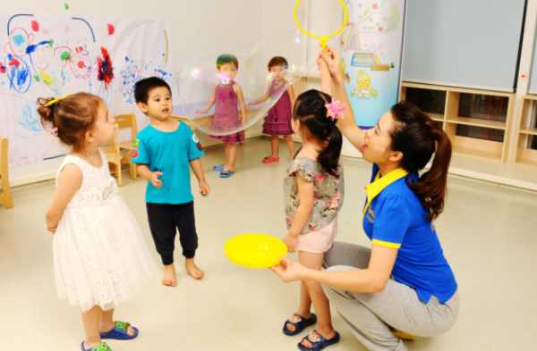 开办幼儿早教中心